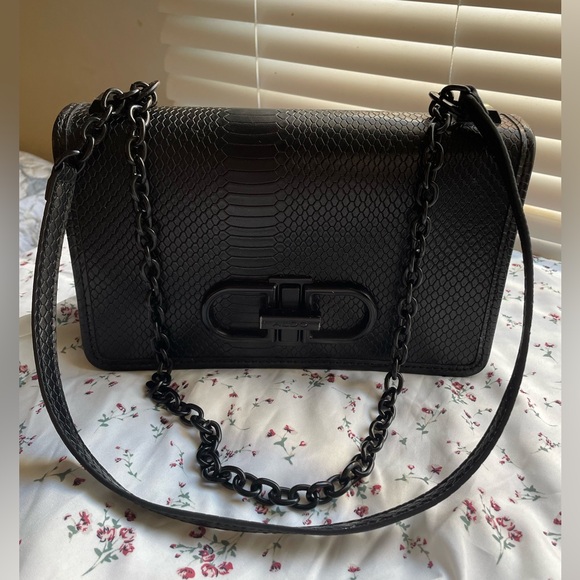 Aldo Chain purse - Picture 1 of 6